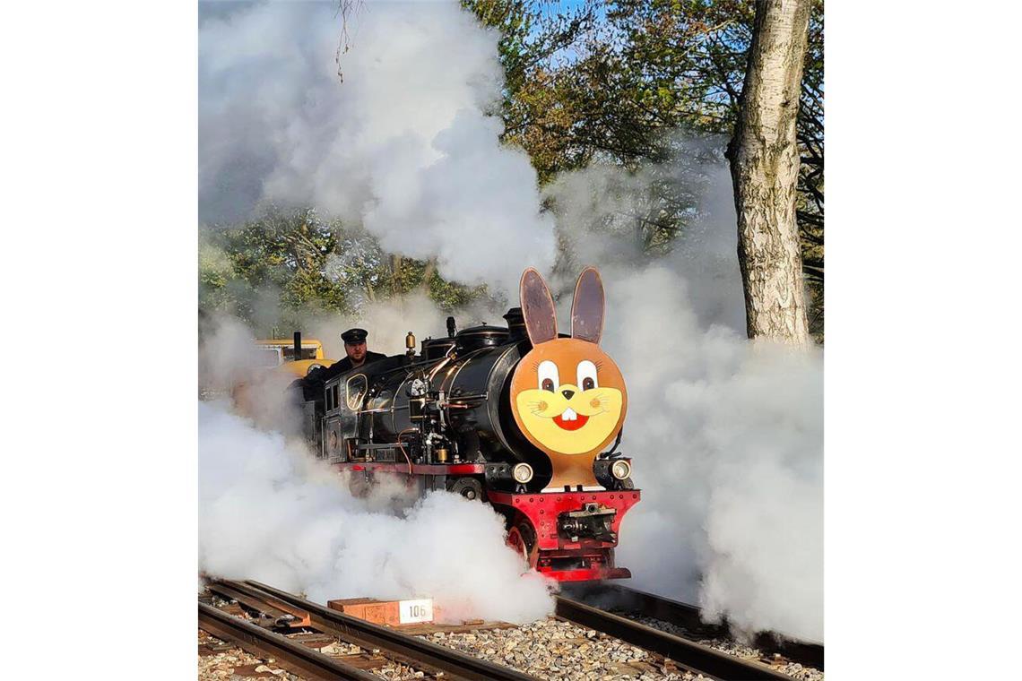 Der Osterhase besucht die Killesbergbahn