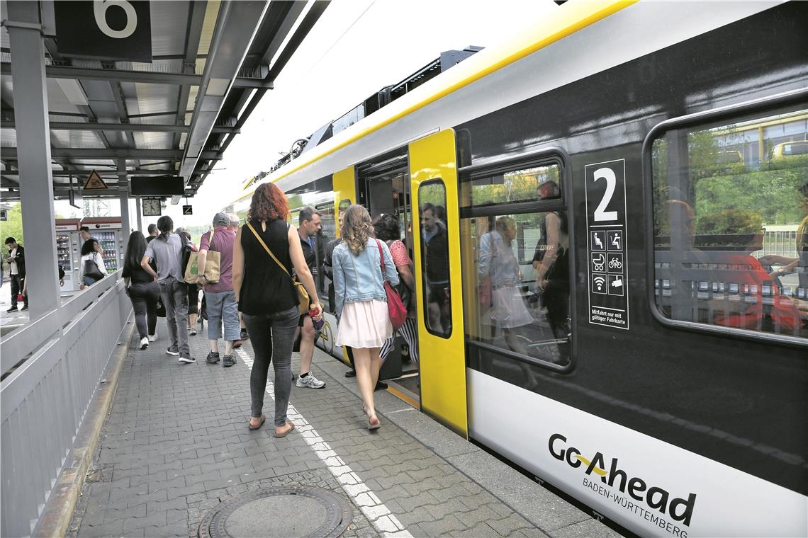 Von der Bahn zu Go-Ahead Am Pfingstsonntag, dem ersten Tag der neuen Remsbahn Go-Ahead, war sie sehr gut besucht. Bereits am Dienstag gab es dann die ersten Probleme. Foto: G. Schneider