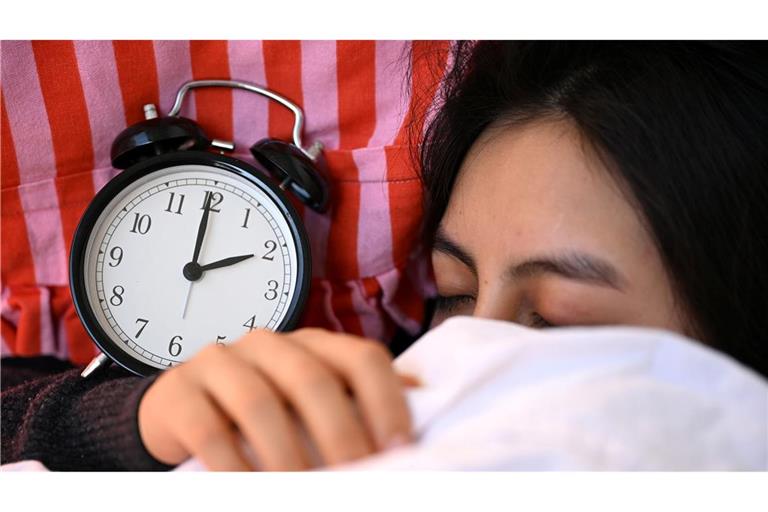 Am Sonntag (29.3.) werden die Uhren vorgestellt, die Sommerzeit beginnt. (Symbolbild)