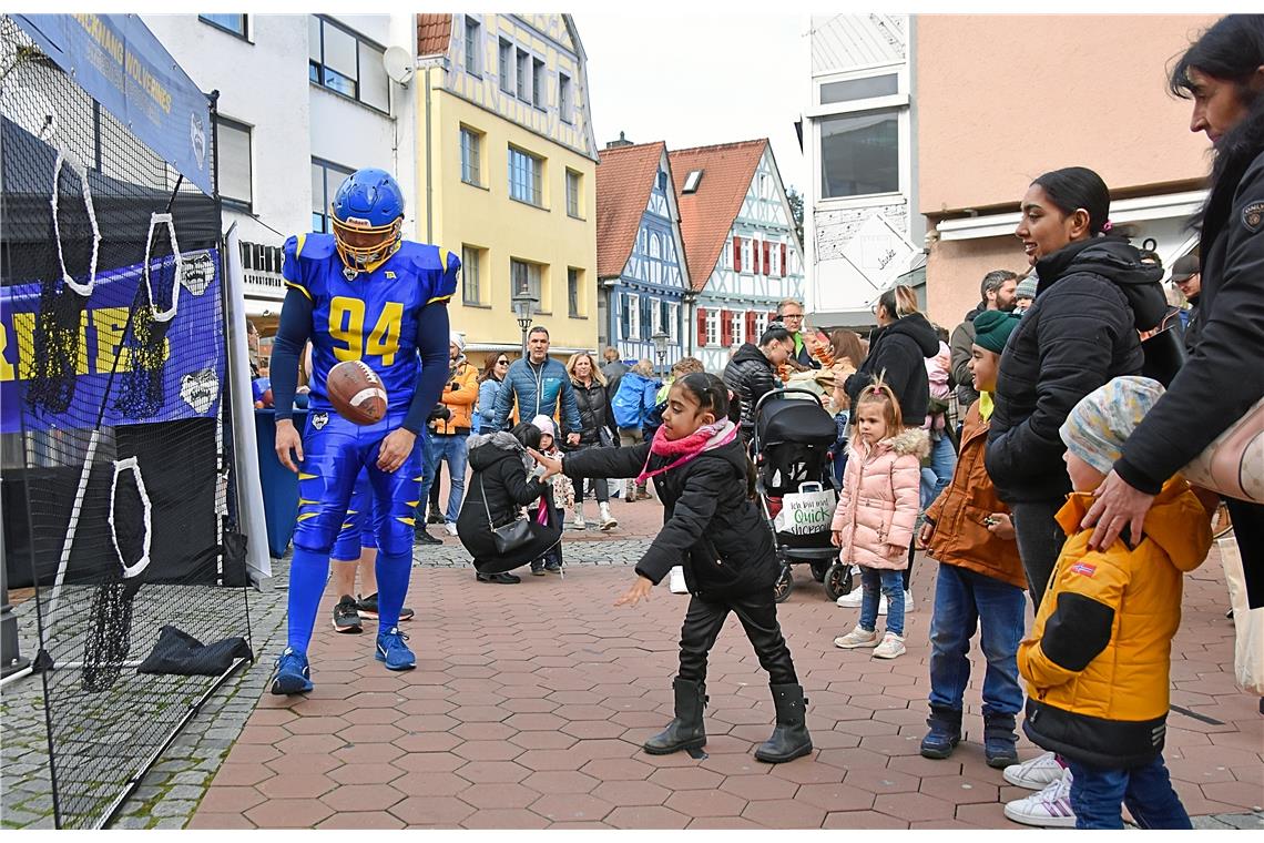 Am Stand der Backnanger Footballer Wolverines brauchte man Zielsicherheit. 