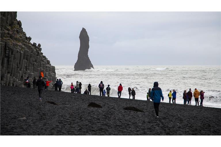 Am Strand Reynisfjara kam es am Wochenende zu einem tragischen Unglück. (Archivbild)
