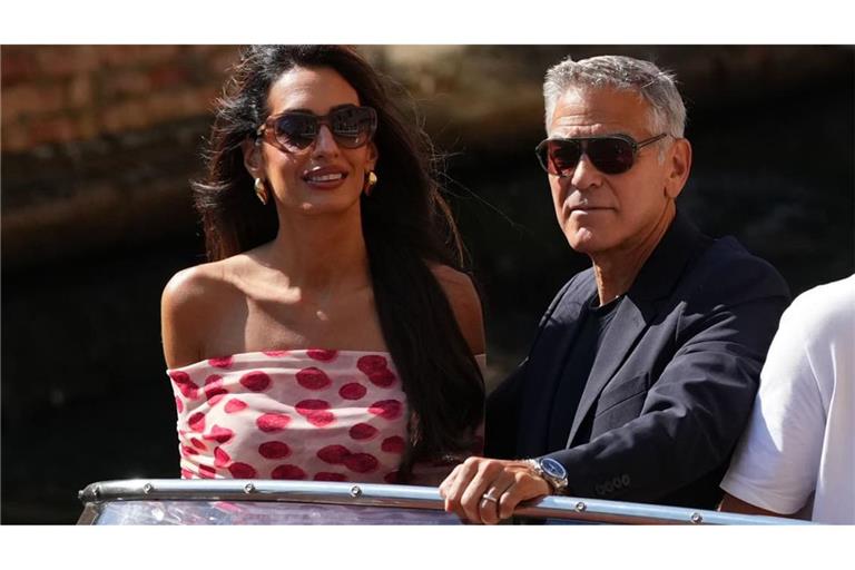 Amal Clooney und George Clooney am 4. September 2026 bei ihrer Ankunft zur Veranstaltung „The Future of Creativity“ im Rahmen der 83. Filmfestspiele von Venedig. 