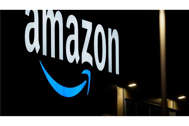 Amazon setzt beim Vorgehen gegen Fälschungen zunehmend auf den Einsatz Künstlicher Intelligenz. (Archivbild)