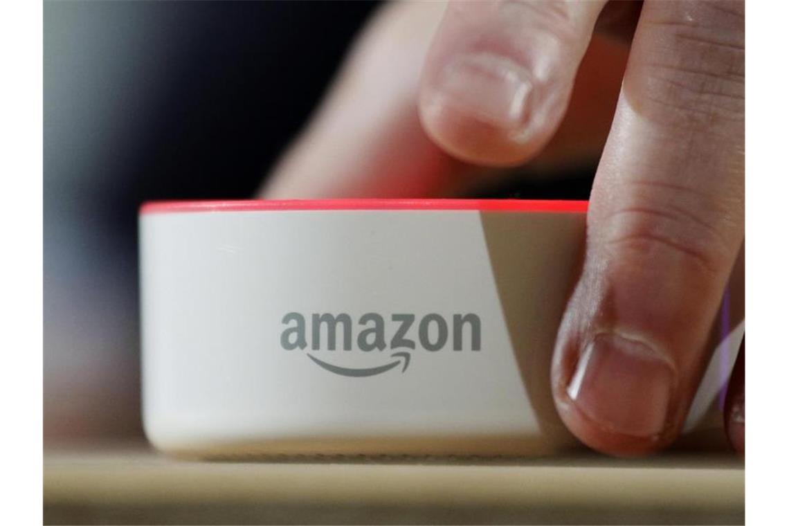Amazon soll einem Marktforschungsinstitut zufolge rund 315,5 Milliarden Dollar wert sein. Das wäre ein Sprung von 52 Prozent binnen eines Jahres. Foto: Elaine Thompson/AP