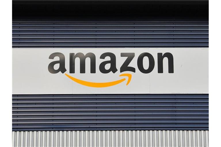 Amazon verlässt sich nicht nur auf das Online-Geschäft. Foto: Nick Ansell/PA Wire/dpa