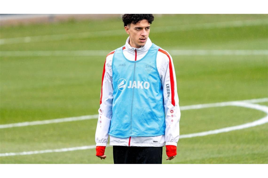 Ameen Al Dakhil, Position: Abwehr, Geburtstag: 6.3.2002, Größe: 1,87 Meter, Gewicht: 70 Kilogramm, im Kader seit: 27.8.2024 Vertrag bis: 30. Juni 2028.