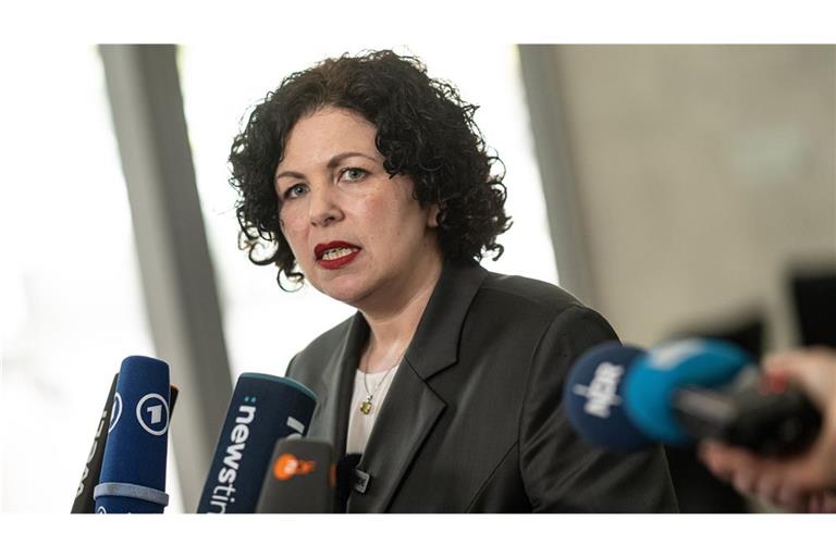 Amira Mohamed Ali, Co-Parteivorsitzende des BSW, hat im Bundestag den Wahleinspruch ihrer Partei abgegeben.