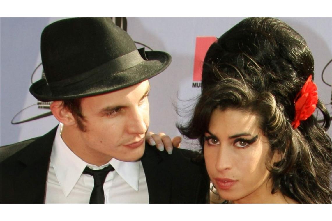 Amy Winehouse und ihr Ehemann Blake Fielder-Civil im Jahr 2017.