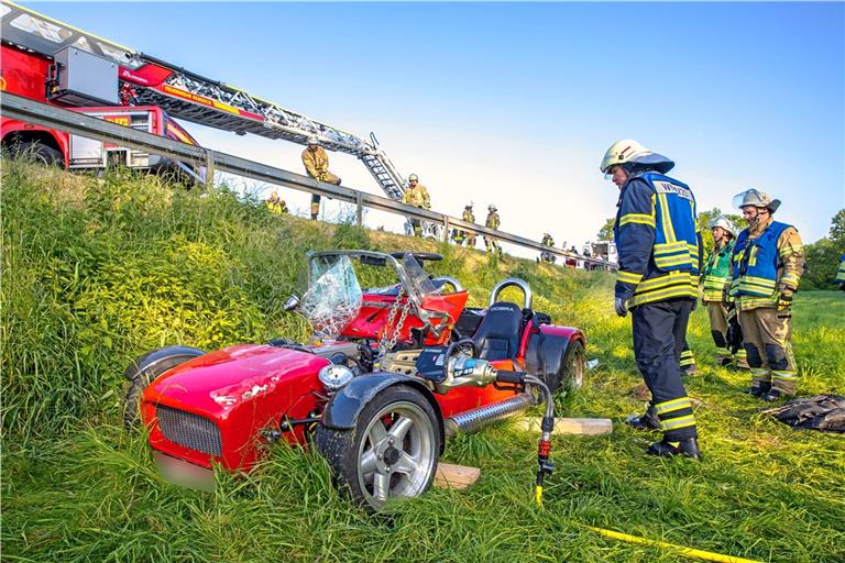 An dem besonderen Fahrzeug, ein Vielhauer Menschik, entstand Totalschaden. Foto: Benjamin Beytekin