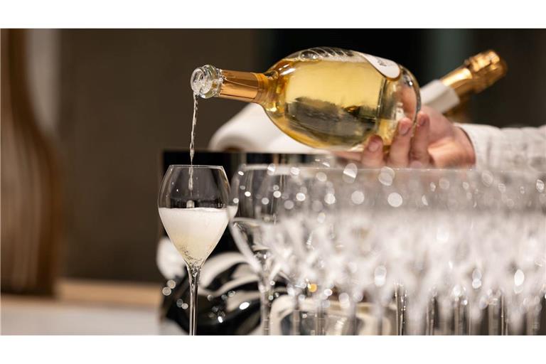 An den Feiertagen besonders präsent: alles, womit sich anstoßen lässt.