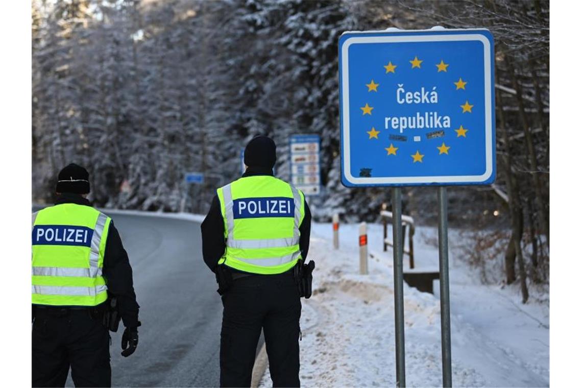 An der bayerisch-tschechischen Grenze hatte die Bundesregierung Kontrollen eingeführt. Foto: Matthias Balk/dpa