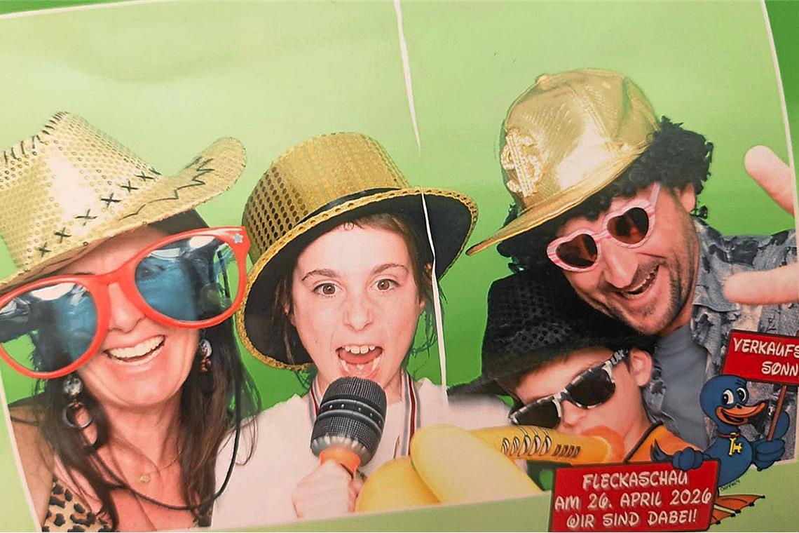 An der Fotostation bei der LVM Versicherung hat Familie Braun aus Weissach im Ta...