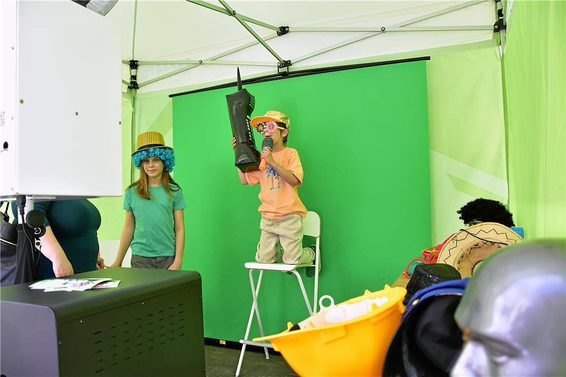 An der Fotostation bei der LVM Versicherung kann ein Erinnerungsfoto geschossen ...