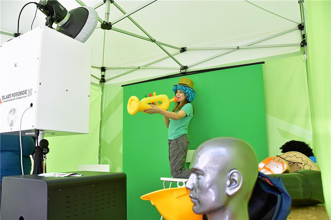 An der Fotostation bei der LVM Versicherung kann ein Erinnerungsfoto geschossen ...