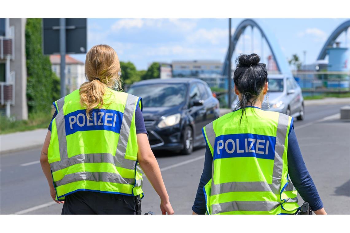 Merz: Zurückweisung von Asylsuchenden bleibt möglich An der Praxis an den deutschen Grenzen ändert sich auch nach dem Gerichtsurteil erst einmal nichts.