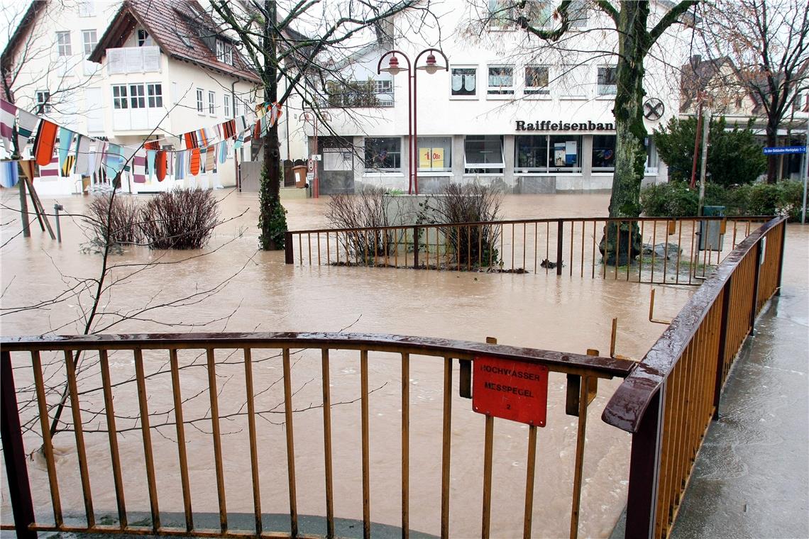 An der Rathausbrücke in Unterweissach, Wasser ohne Ende.