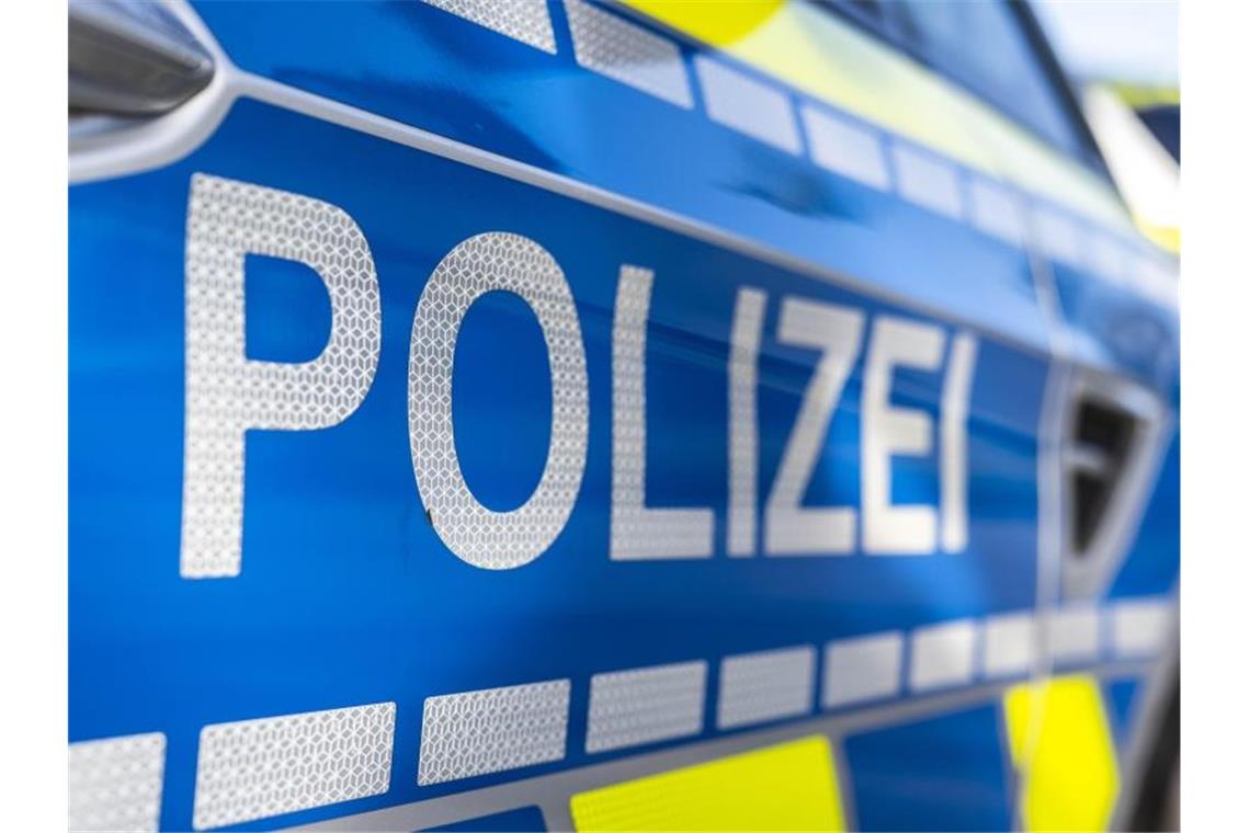 Diebstahl-Serie bei Fußballspielen: Polizei warnt Vereine