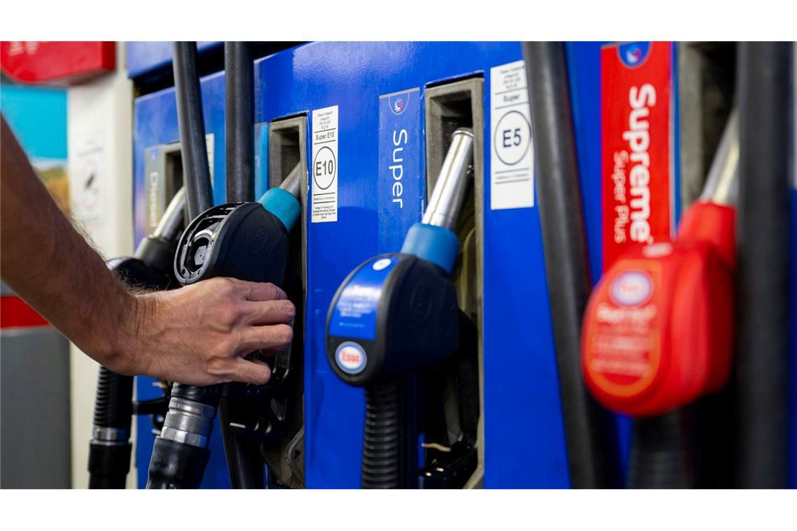Tankrabatt soll durch den Bundestag - was man wissen muss