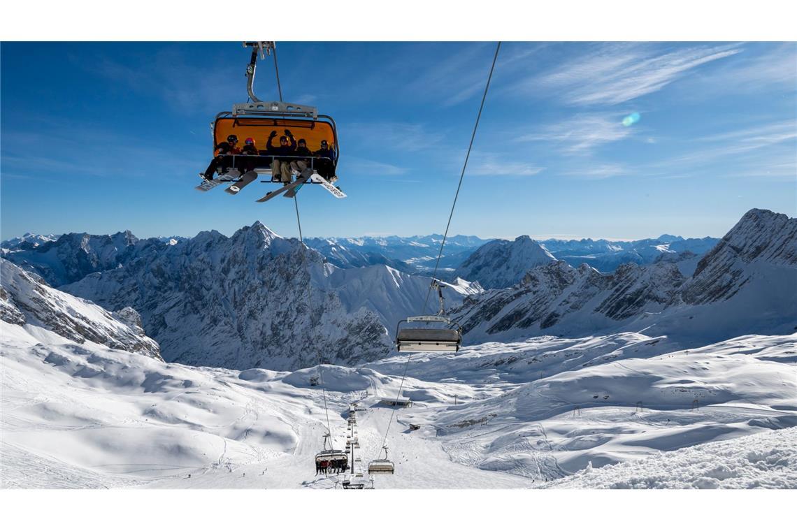 An der Zugspitze beginnt die Skisaison.