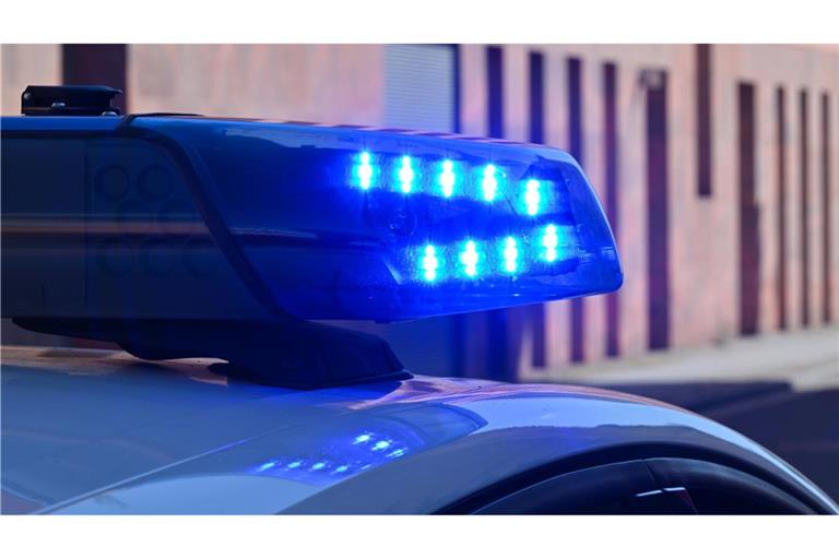 An einer Schule in Bad Saulgau ist ein Amokalarm ausgelöst worden. Die Polizei ist vor Ort. (Symbolbild)