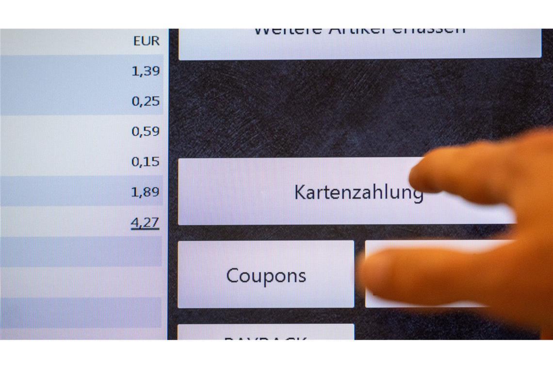Kunden klauen mehr - Milliardenschaden durch Ladendiebstahl An Selbstbedienungskassen wird weit häufiger geklaut. (Symbolbild)