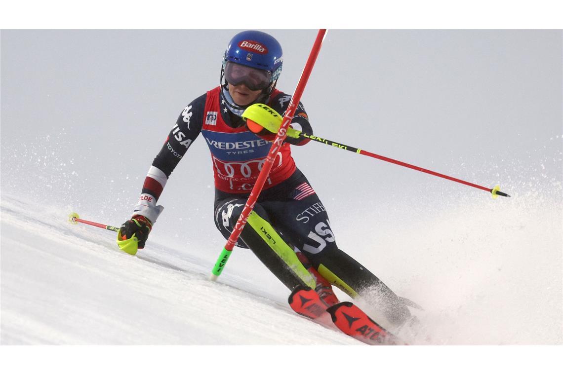 Weltcup: Slalomfahrerin Dürr wird Dritte in Levi An US-Star Mikaela Shiffrin war mal wieder kein Rankommen.