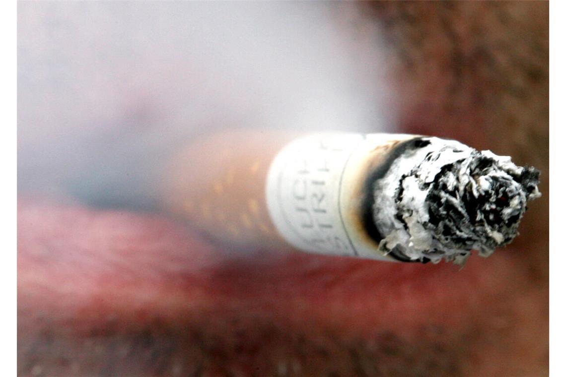 An vielen öffentlichen Orten wird Rauchen verboten – aber nicht überall.