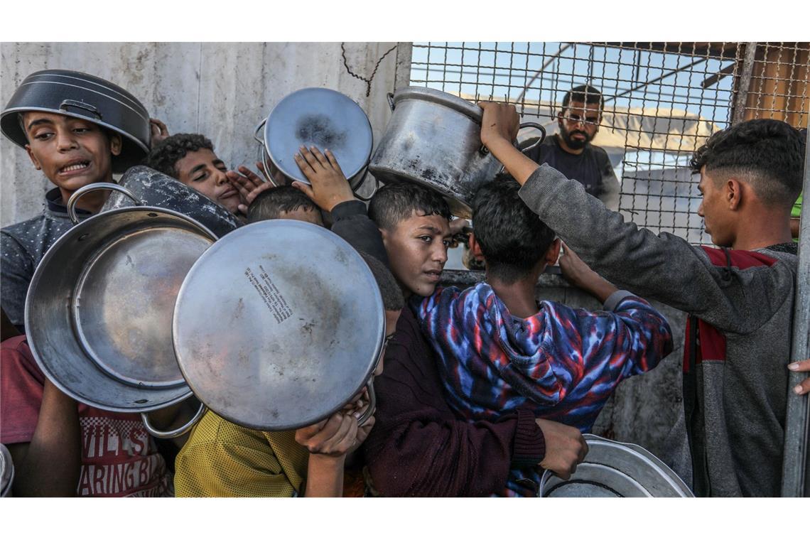 Neues System für Verteilung von Hilfsgütern in Gaza geplant An vier Verteilzentren im Gazastreifen sollen die Hilfspakete ausgegeben werden. (Archivbild)
