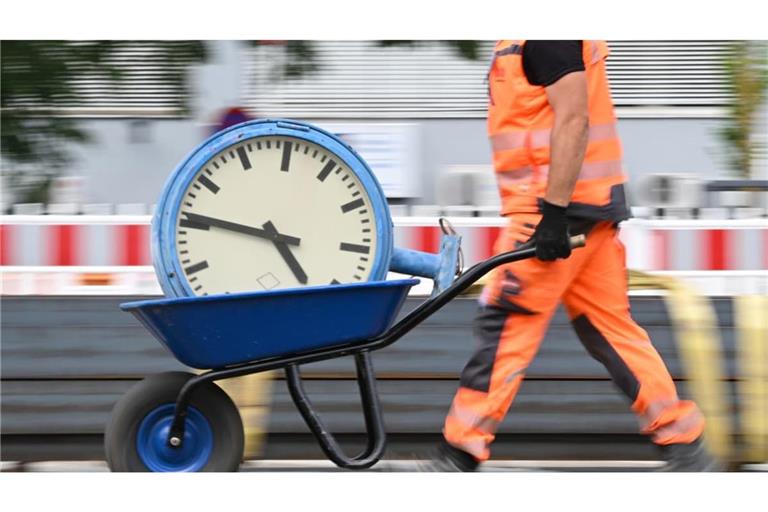 Andere Arbeitszeiten wünschen sich rund 5,3 Millionen Menschen in Deutschland.
