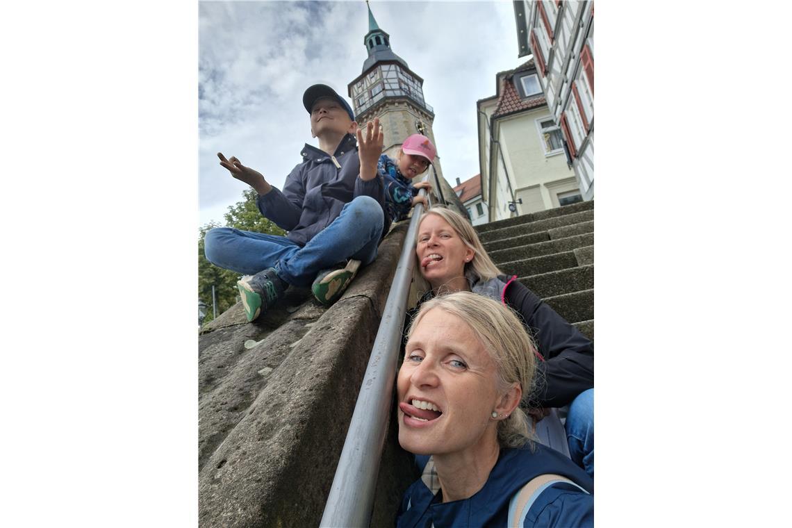 Andrea und Fabian Flegler geben sich alle Mühe, dass auch Kirsten und Nell Bergm...