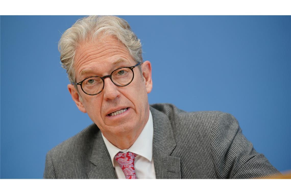 Ärzte fordern Strafgebühren für Terminschwänzer Andreas Gassen, Chef der Kassenärztlichen Bundesvereinigung, will mehr Eigenbeteiligung der Patienten.