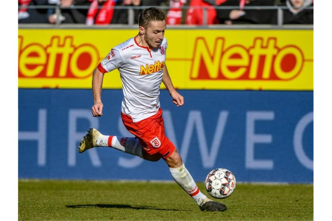 1. FC Heidenheim holt Geipl von Konkurrent Jahn Regensburg Andreas Geipl von Regensburg während eines Spiels. Foto: Armin Weigel/dpa/Archivbild