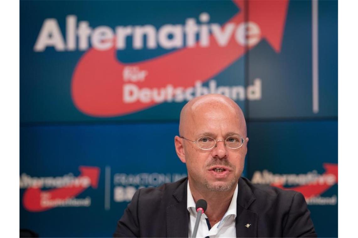 Andreas Kalbitz, Fraktionsvorsitzender der Brandenburger AfD, gilt neben Björn Höcke als wichtigster Vertreter des rechtsnationalen „Flügels“. Foto: Soeren Stache/dpa
