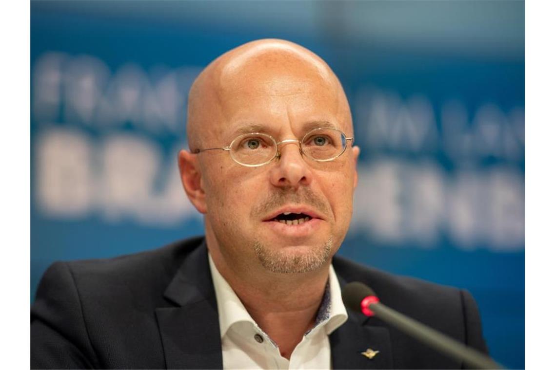 Andreas Kalbitz Mitte Dezember während einer Pressekonferenz der AfD im Landtag in Potsdam. Foto: Monika Skolimowska/zb/dpa