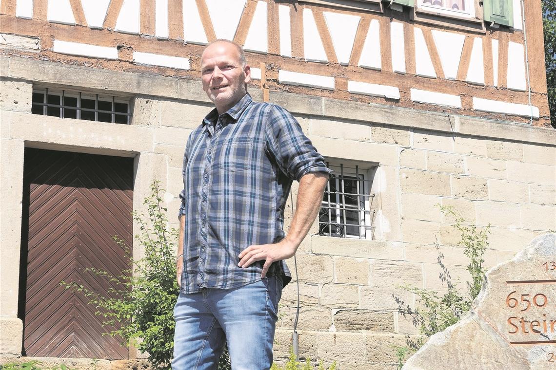 Zahlreiche Ideen für Steinbach Andreas Rupp ist in Steinbach aufgewachsen. Er kennt die Probleme im Stadtteil und will diese als neuer Ortsvorsteher gemeinsam mit dem Ortschaftsrat angehen. Foto: J. Fiedler