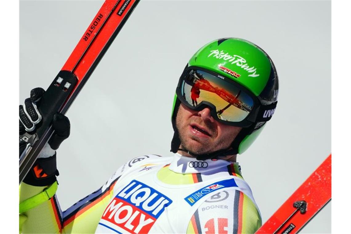 Sander sorgt für nächstes Ski-Märchen: Silber in Abfahrt Andreas Sander lag im Ziel nur 0,01 Sekunden hinter dem Österreicher Vincent Kriechmayr. Foto: Michael Kappeler/dpa
