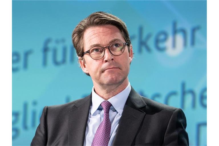 Andreas Scheuer (CSU), Bundesminister für Verkehr und digitale Infrastruktur, steht im Kreuzfeuer der Kritik. Foto: Bernd Thissen/dpa