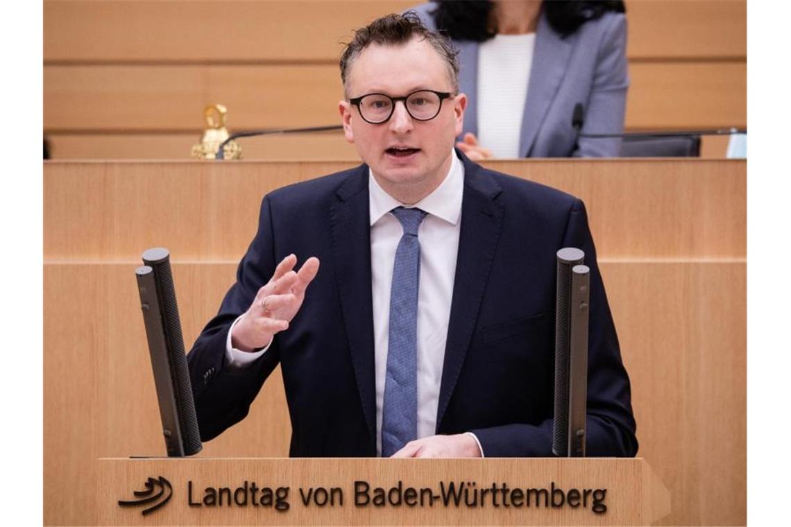 Grüne machen Tempo: Sondierung mit SPD und FDP vorgezogen Andreas Schwarz (Bündnis 90/Die Grünen), Fraktionsvorsitzender der Grünen im Landtag von Baden-Württemberg. Foto: Christoph Schmidt/dpa/Archivbild