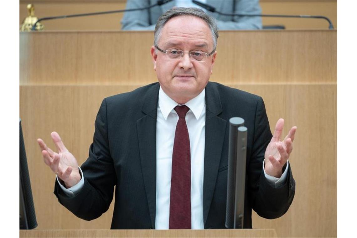 Andreas Stoch, Fraktionsvorsitzender der SPD im Landtag von Baden-Württemberg, spricht. Foto: Sebastian Gollnow/dpa/Archivbild