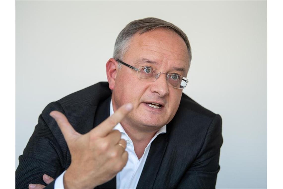 SPD berät über Klimaschutz und Zustand der Partei Andreas Stoch, Landesvorsitzender der SPD Baden-Württemberg. Foto: Sebastian Gollnow/dpa