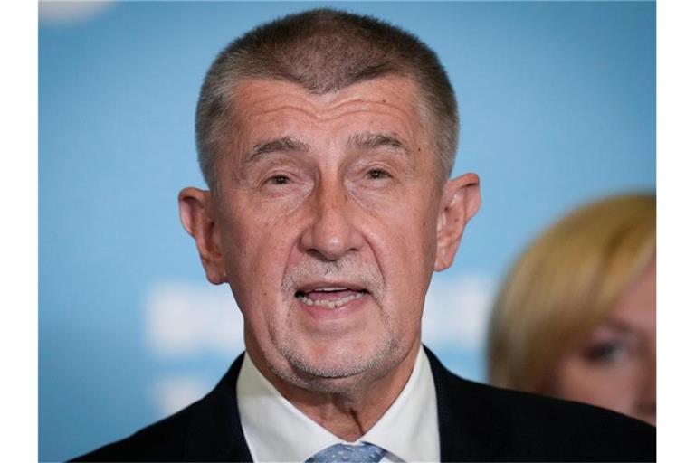 Andrej Babis, Ministerpräsident von Tschechien, scheint sich mit seiner Niederlage abgefunden zu haben. Foto: Petr David Josek/AP/dpa