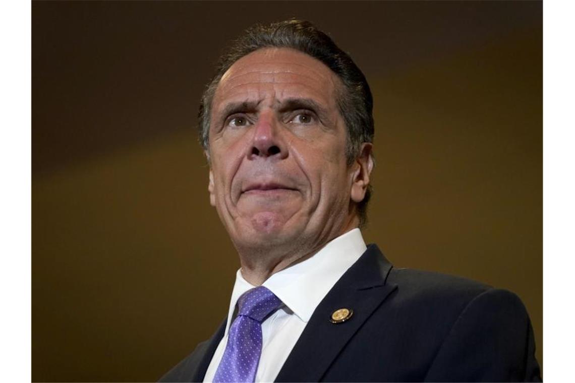 Überraschung und Erleichterung nach Rücktritt von Cuomo Andrew Cuomo tritt zurück. Foto: Seth Wenig/Pool AP/dpa