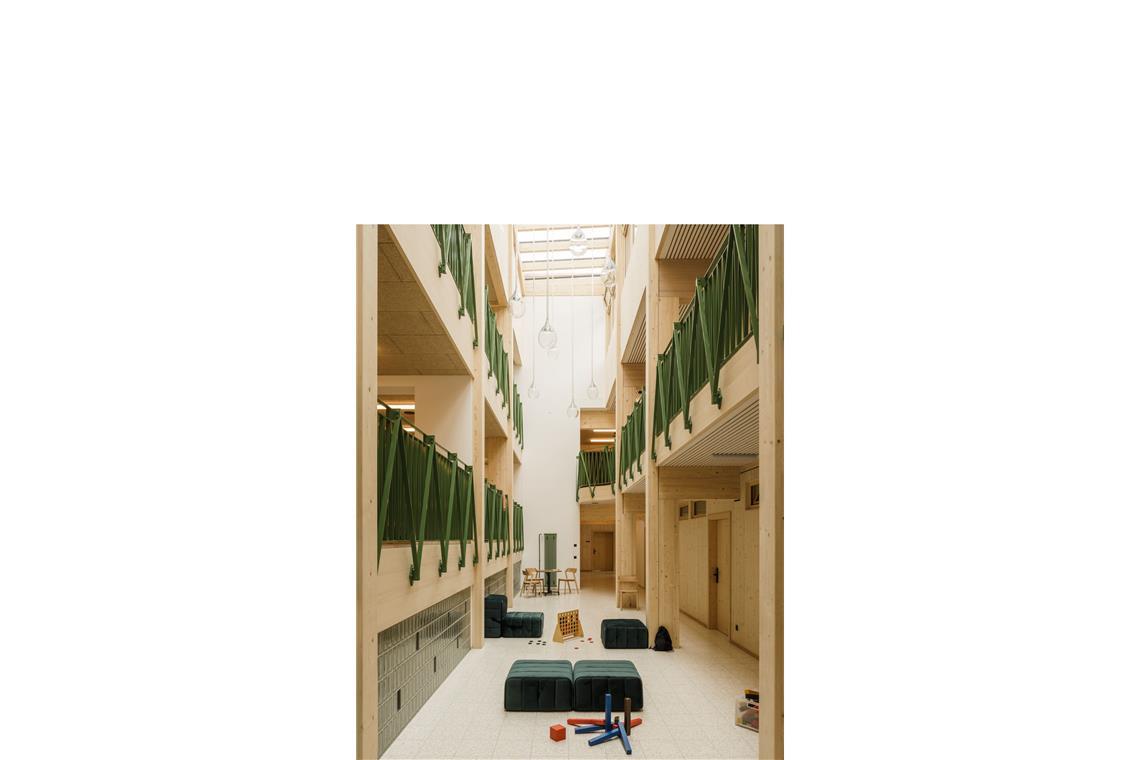 Anerkennung auch fürs Ausland: CURA Architekten – Otto Closs, Marc Ritz: Schulzentrum in Davos Platz, Schweiz.