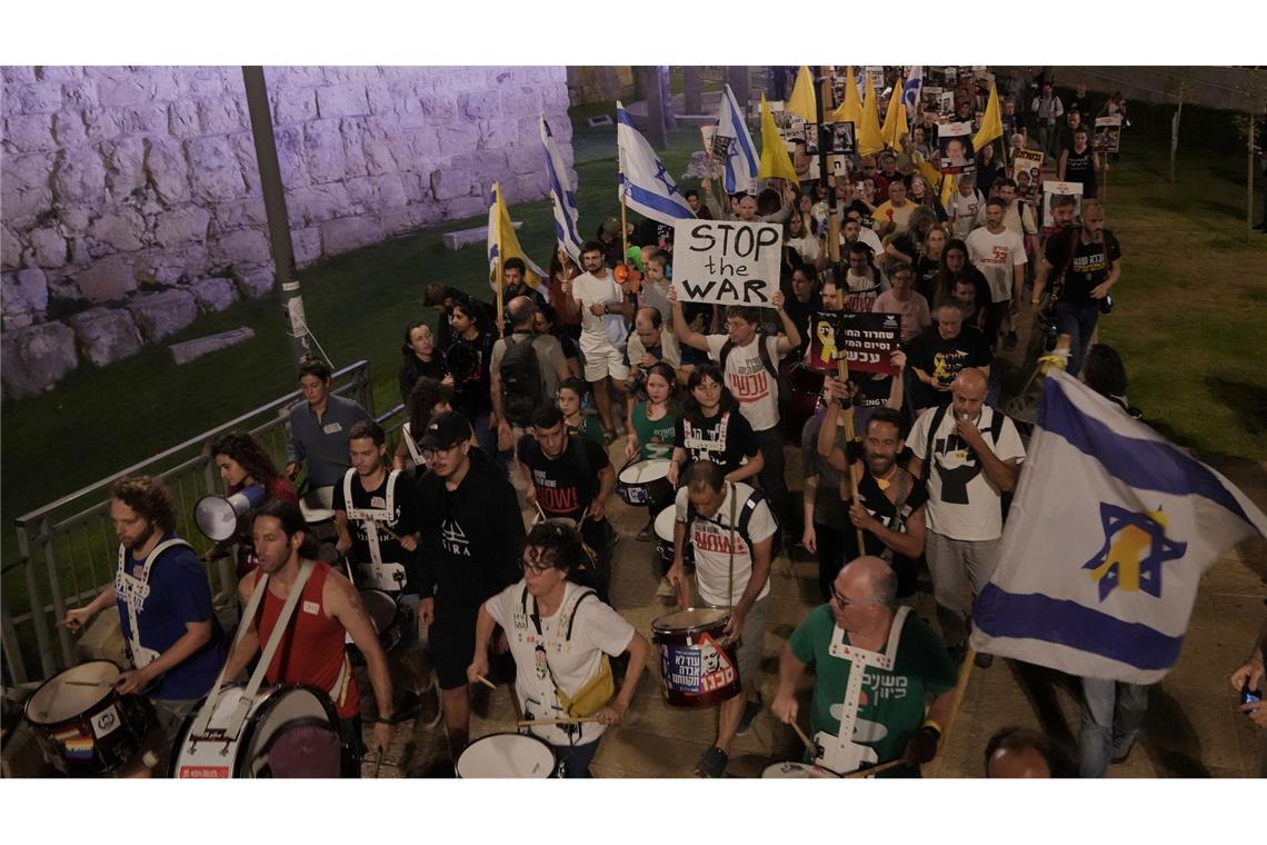 Israel zunehmend isoliert - Hamas schürt Angst um Geiseln