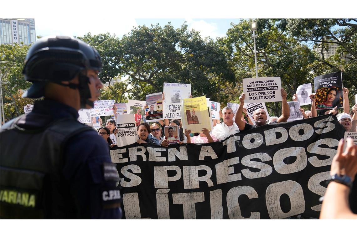 Angehörige und Menschenrechtsaktivisten haben die Freilassung aller politischen Gefangenen gefordert. (Archivbild)