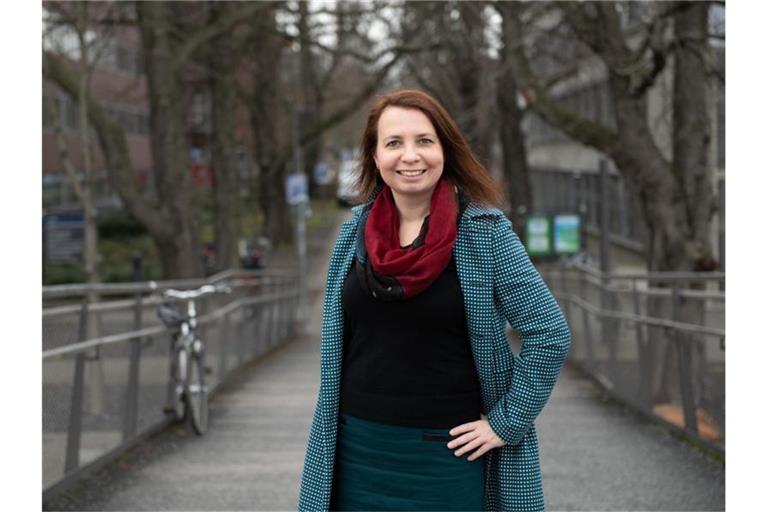 Angela Francke posiert für ein Foto. Foto: ---/Hochschule Karlsruhe/dpa/Archivbild