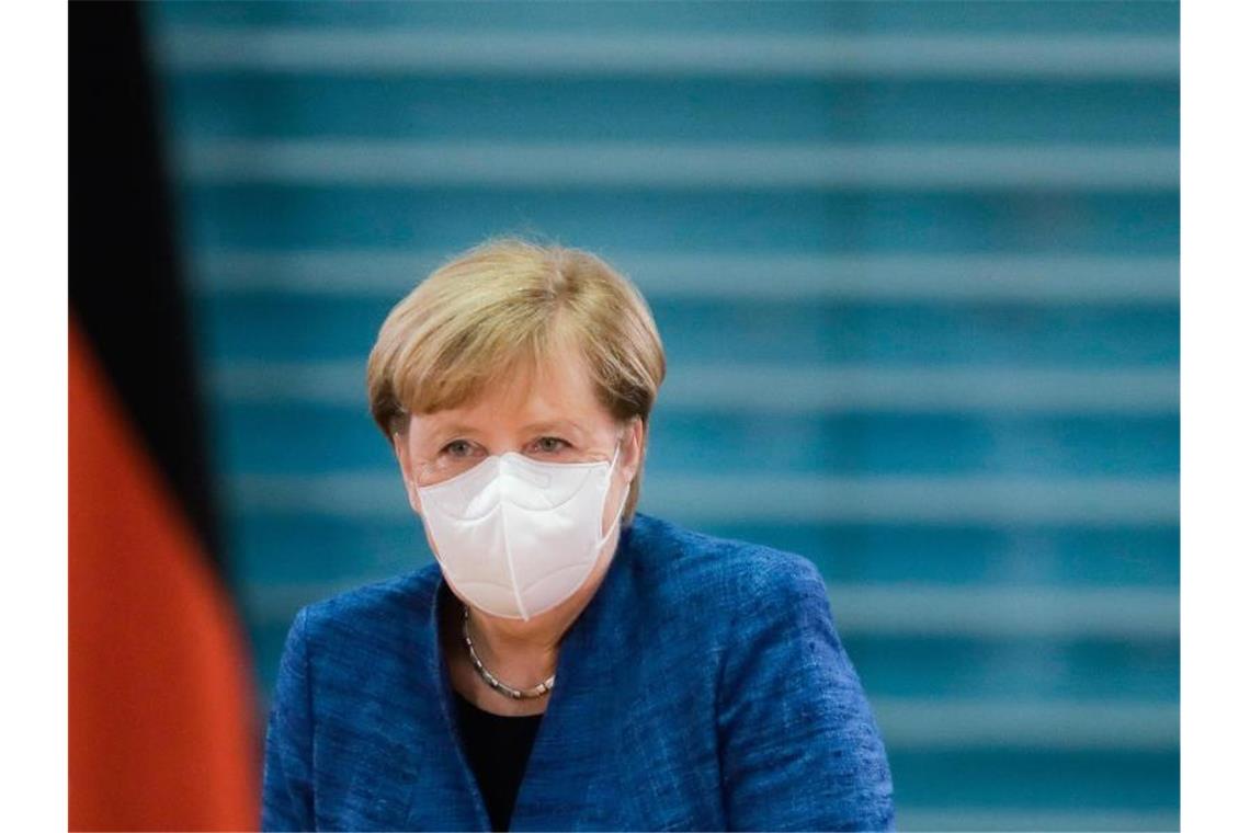Kommen wieder härtere Corona-Beschränkungen? Angela Merkel vergangene Woche vor Beginn einer Sitzung des Bundeskabinetts. Foto: Markus Schreiber/AP-Pool/dpa