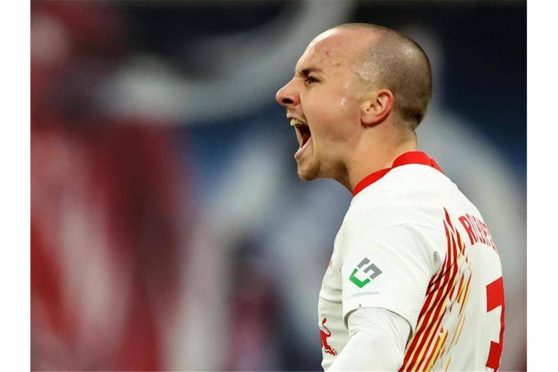 FC Bayern behauptet Bundesliga-Spitze - BVB patzt Angelino entwickelt sich bei RB Leipzig immer mehr zum Torjäger. Foto: Jan Woitas/dpa-Zentralbild/dpa