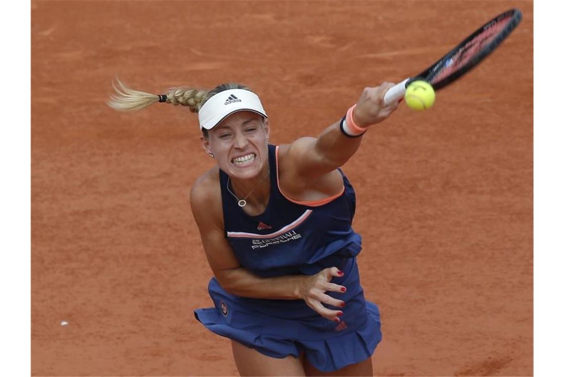 Eröffnung auf neuem Center Court: Kerber startet in Paris