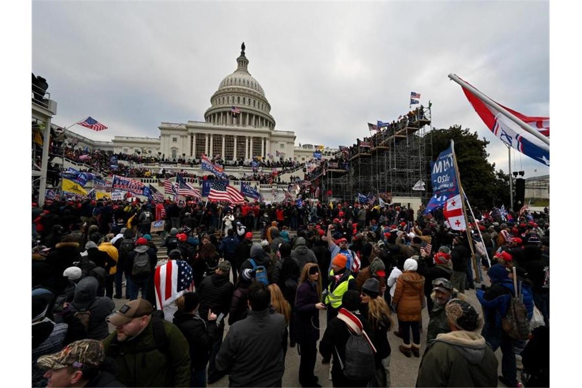 Geplante Pro-Trump-Demo am US-Kapitol beunruhigt Polizei Anhänger von US-Präsident Donald Trump stürmten im Januar das US-Kapitol. Foto: Essdras M. Suarez/ZUMA Wire/dpa